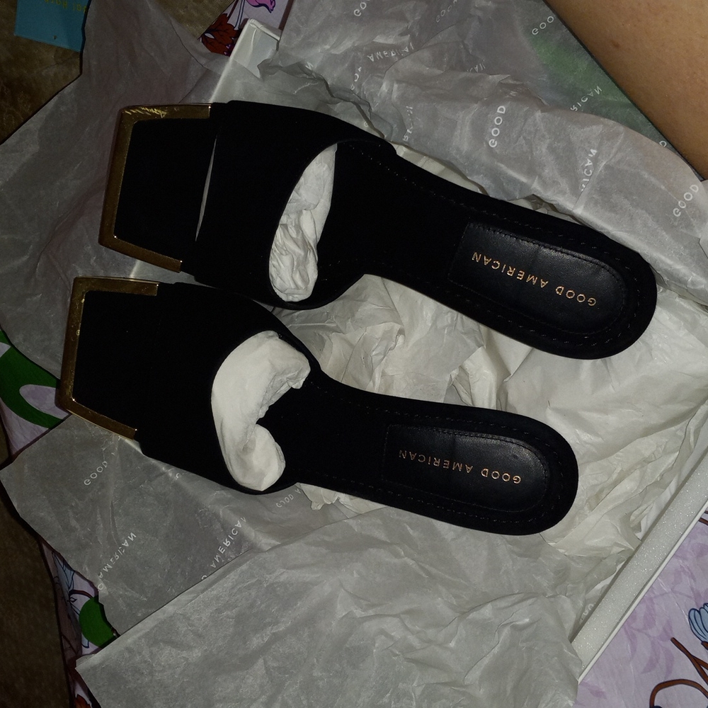 Good American BLK Standout Square Toe 11